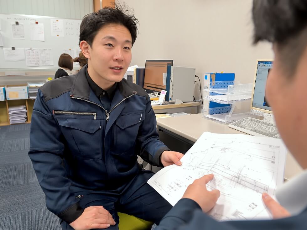 先輩社員の声